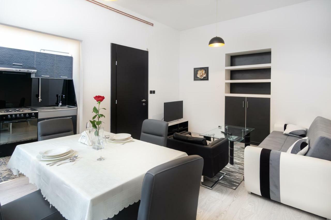 Apartman Ambasador Zagreb Exterior photo